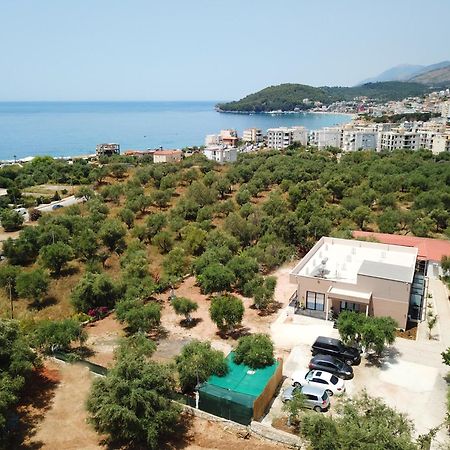 Mezzanine Bay Hotell Himare Exteriör bild