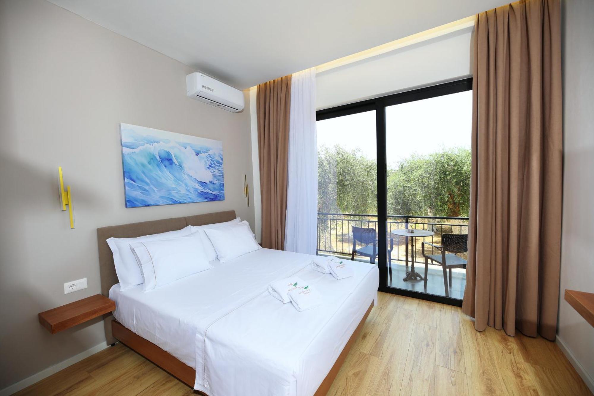 Mezzanine Bay Hotell Himare Exteriör bild