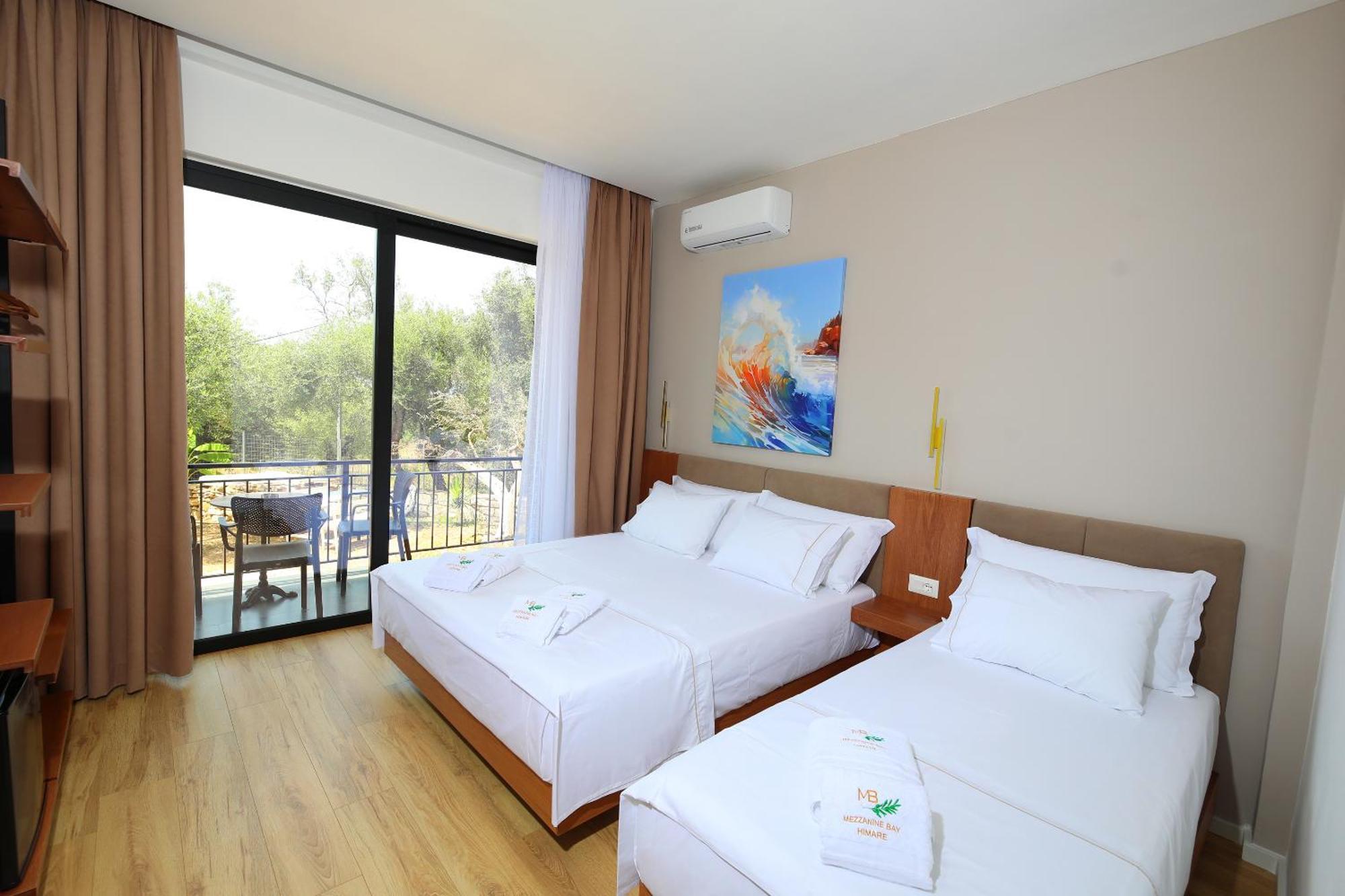 Mezzanine Bay Hotell Himare Exteriör bild