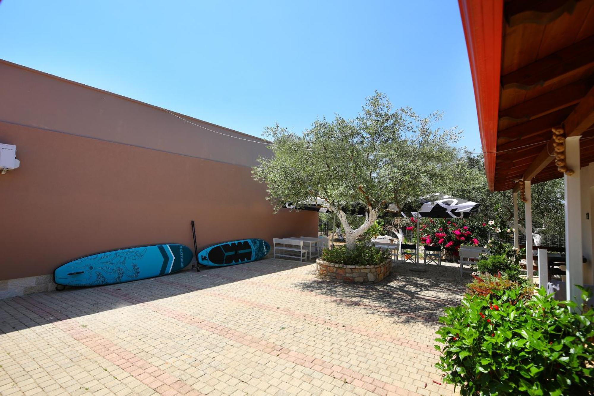 Mezzanine Bay Hotell Himare Exteriör bild